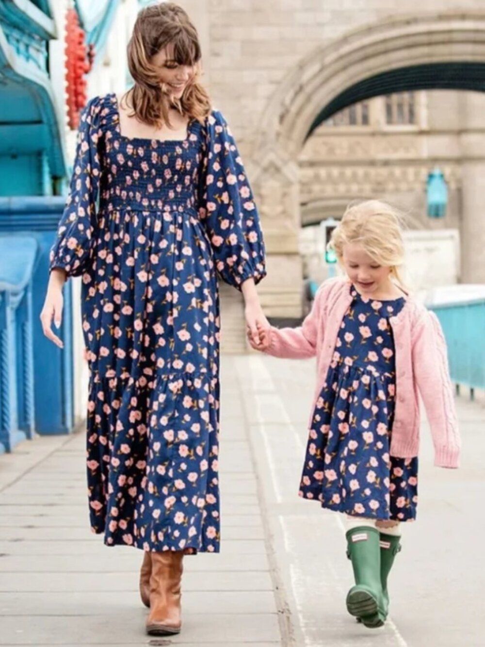Pink Chicken Adaline Dress Sz 12 Navy Flower Toss Blue Pink Cotton Short Sleeve